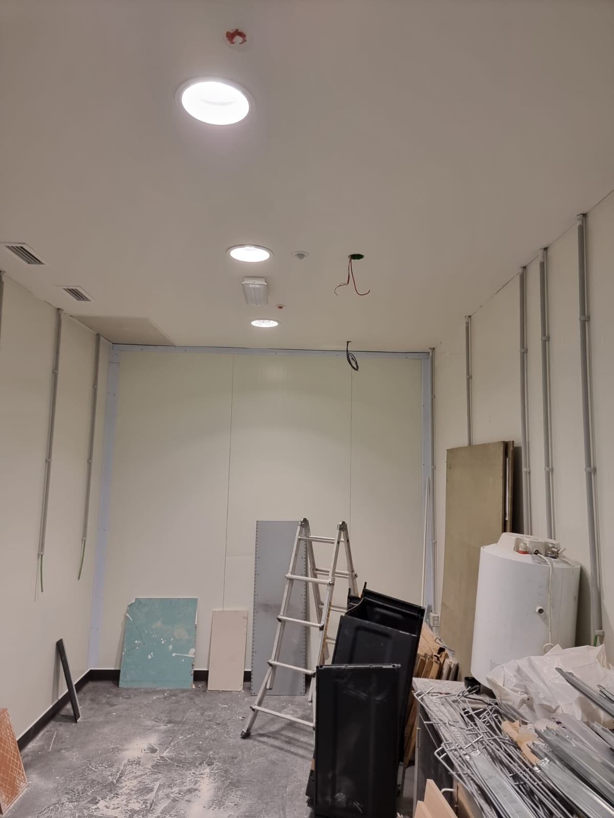 Instalação de Spots Embutidos